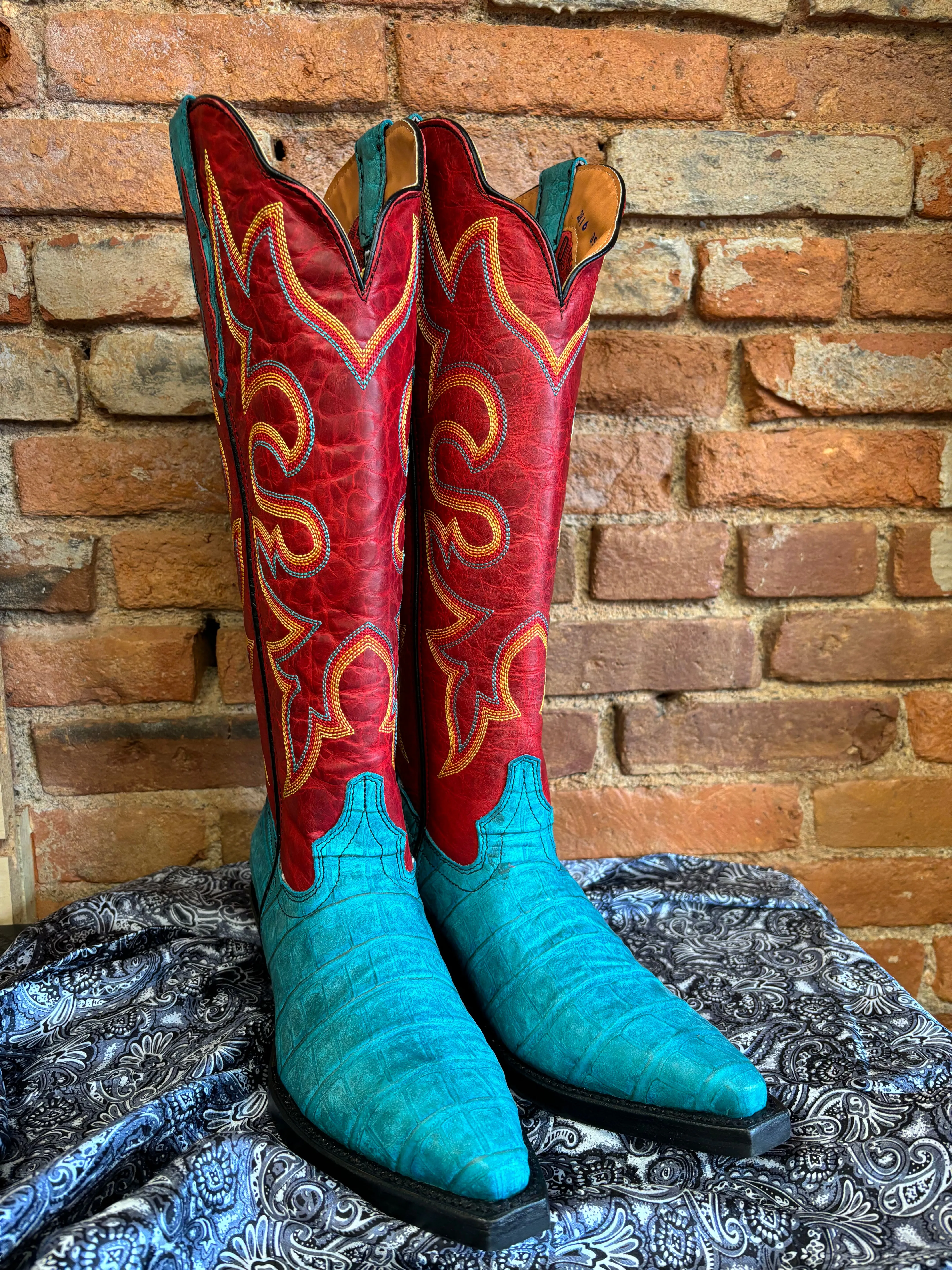 Dingo Women's Red & Turquoise Caiman Print Snip Toe Cowgirl Boots