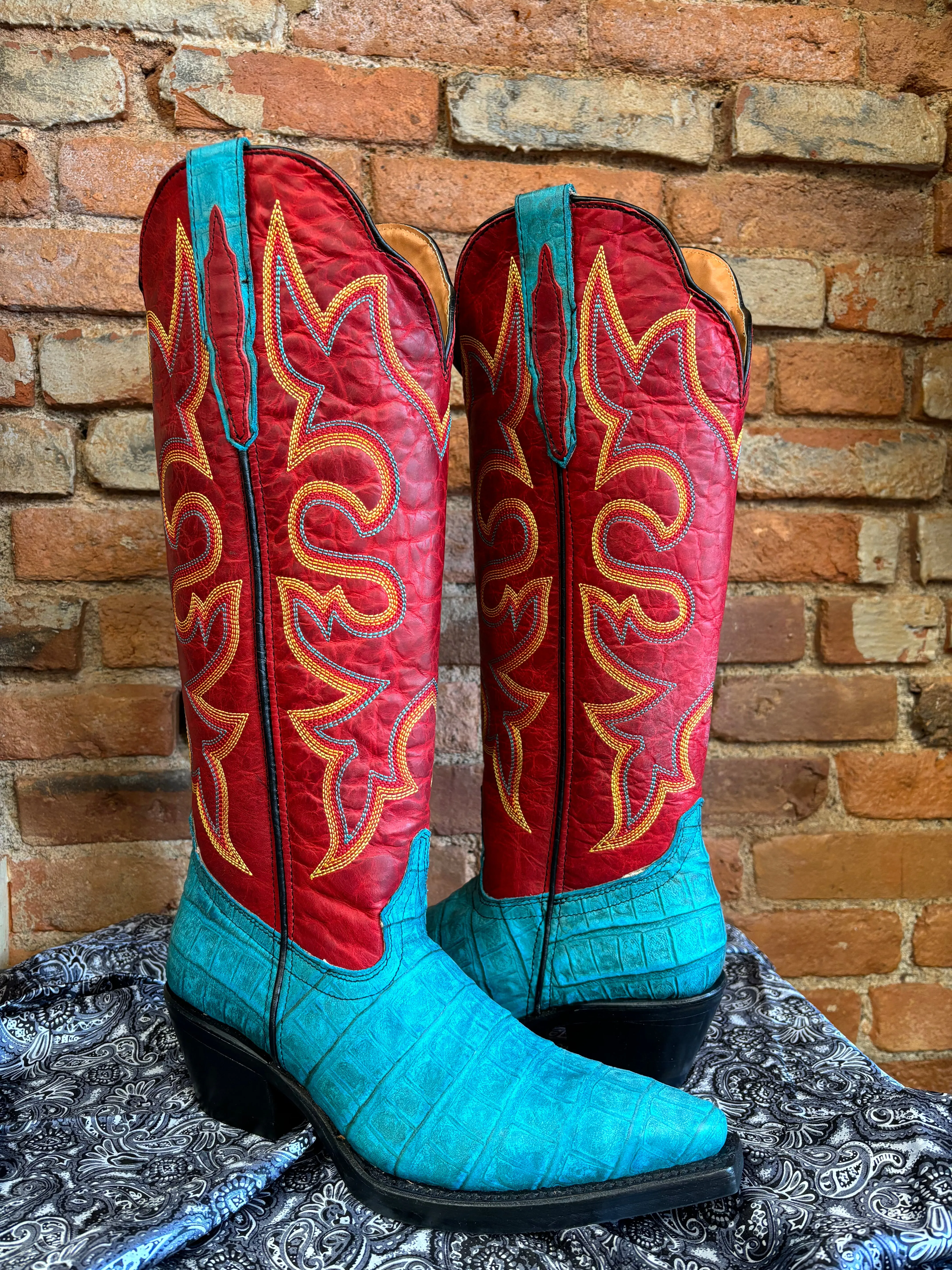 Dingo Women's Red & Turquoise Caiman Print Snip Toe Cowgirl Boots