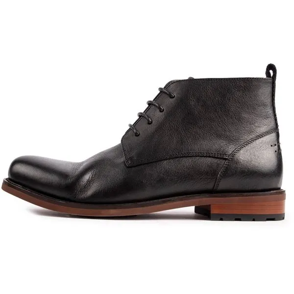 Crafted Chukka Boots